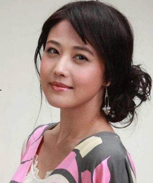 电影明星周海媚,光影岁月中的璀璨星辉